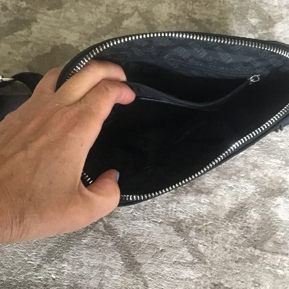 Steve Madden sleek steve